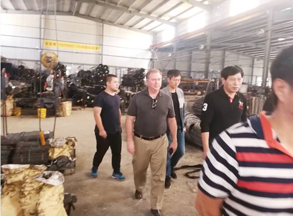 Foreign customers visit our factory